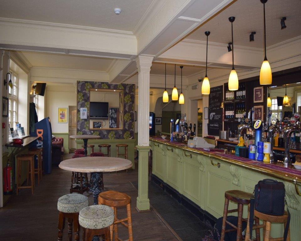 The Cranley Hotel Cranleigh Extérieur photo