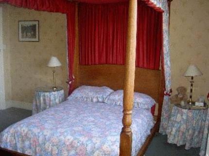 The Cranley Hotel Cranleigh Extérieur photo